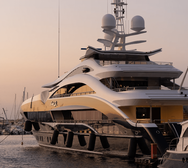 Yacht